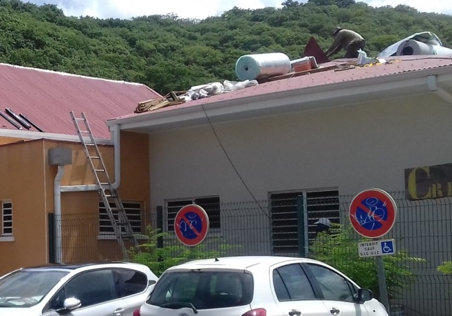 La crèche du Carbet fait toiture neuve ! 