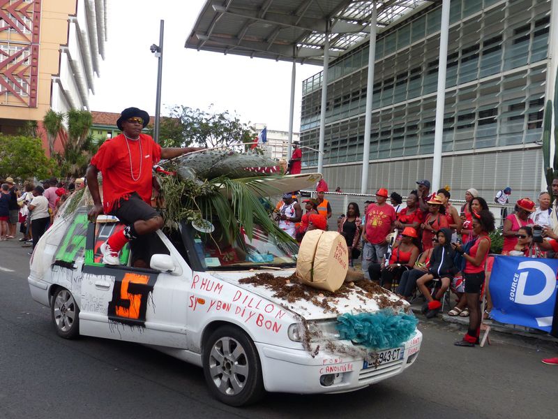 Mobilisation des transporteurs de passagers  par un préavis de #grève des taxis.#MARTINIQUE