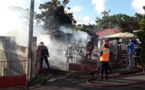 Le feu "mange" une maison en bois à Fort-de-France ce lundi 5 /11/2012 !