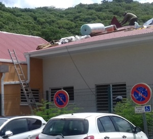 La crèche du Carbet fait toiture neuve ! 