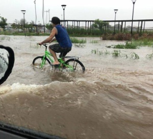 Météo-France Antilles-Guyane / En Guyane, au passage de la 1ère onde tropicale de l'année, un orage très localisé d'intensité exceptionnelle