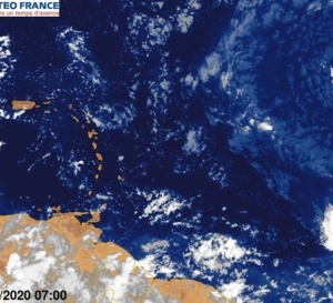 Temps- Sur l'image satellite de Météo-France, la perturbation est très proche d'être classée tempête tropicale Gonzalo