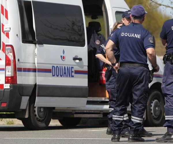 Un conteneur de bananes fourré à la cocaïne ! La vidéo ...