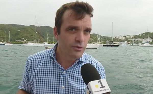 Michel Peltier, l'ancien directeur de la mer, a été mis en garde à vue .