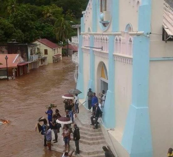 Eau, pluies, inondations:  Rivière Pilote en a ras le bol .