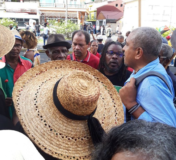 Marcelin Nadeau : Premier élu au coté des militants anti-chloredécone dans la rue 