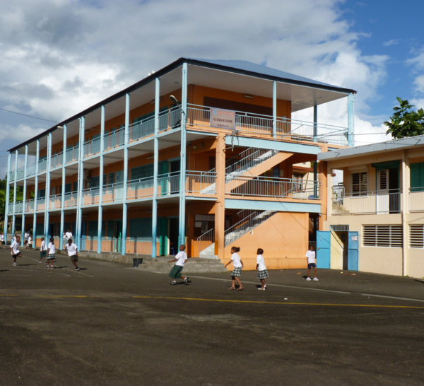 Déconfinement- Martinique / Le point sur la reprise des cours en Martinique par Sylvia Saithsoothane