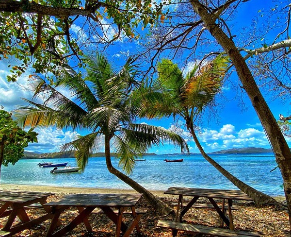 Paris demande l'ouverture des parcs, en Martinique la demande est l'ouverture des plages ! 