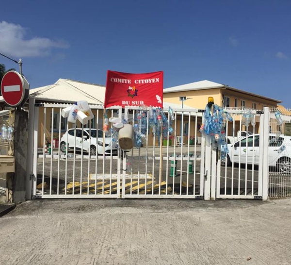 Martinique - Société- A défaut d'eau, l'espace Sud a été "plastiqué" !