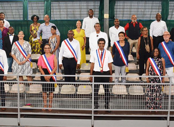 Nicaise Monrose a été réélu Maire de la ville de Sainte-Luce , lors de la première séance du Conseil Municipal.