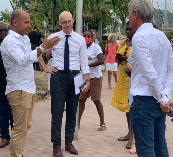 Préfet, Sous-Préfète,  Directeur de la Mer, Directeur de la DEAL et le Président du Cluster à la Marina du  Marin